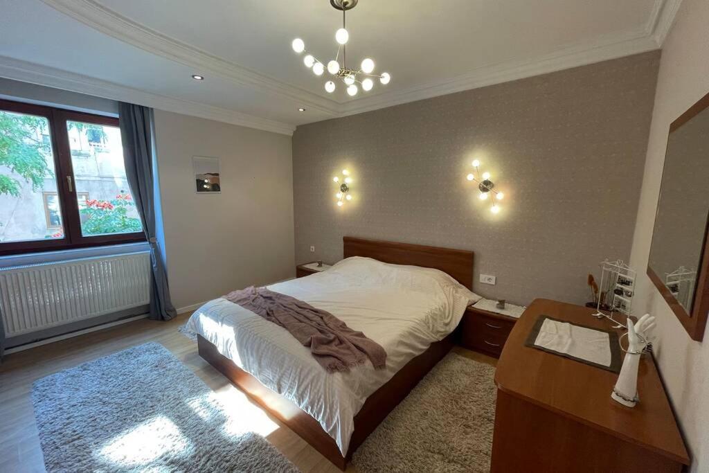 פרישטינה Cozy Apartment In The Old Center Of Prishtina מראה חיצוני תמונה